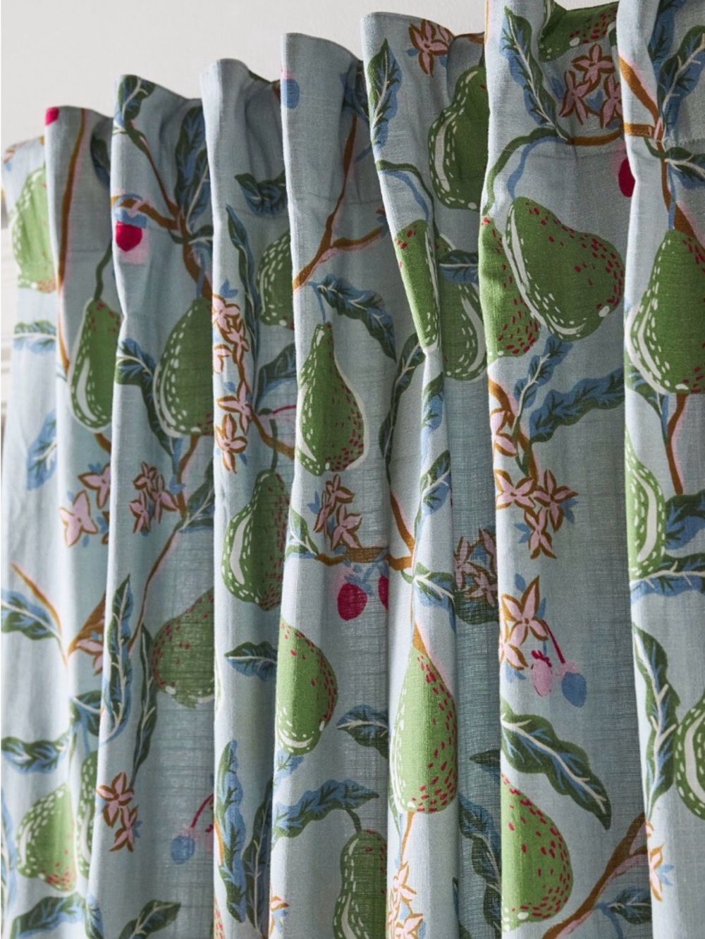 Anthropologie Pera Cotton Pear Printed Curtain Single Panel 50”x86 NIP - Picture 2 of 4